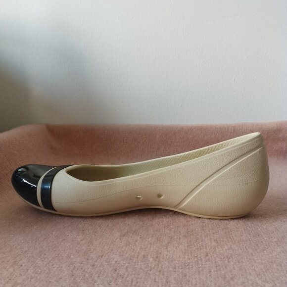 Crocs Womens' Shoes--Slip-on Ballet Flats, Cream with Black Toe, size 10W - Picture 6 of 12